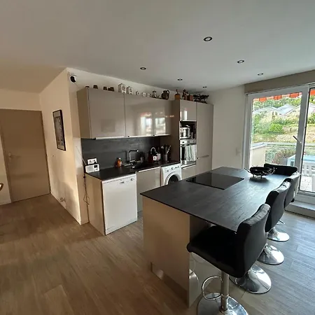 3 Piscine Apartment